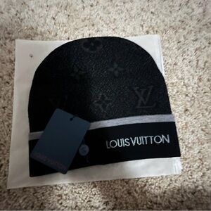 Louis Vuitton Black and Gray Monogram Beanie